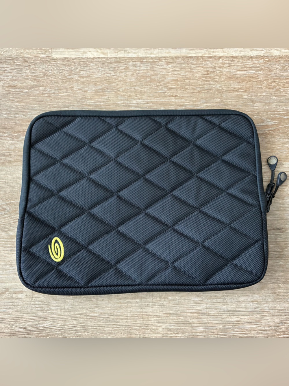 Timbuk2 Quilted Padded Laptop Sleeve Case Black Size Small Zip EUC